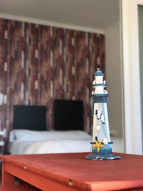 Aparthotel Corcubion Playa De Quenxe Екстер'єр фото