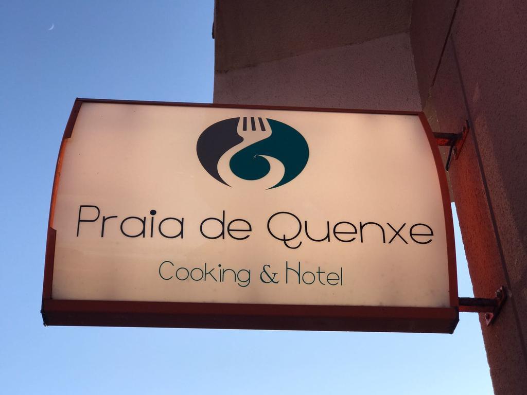 Aparthotel Corcubion Playa De Quenxe Екстер'єр фото